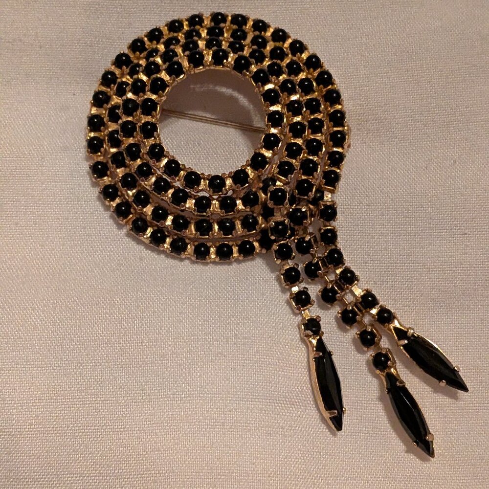Vintage Brooch Pin Black Glass Faceted Stones Chain Gold Tone